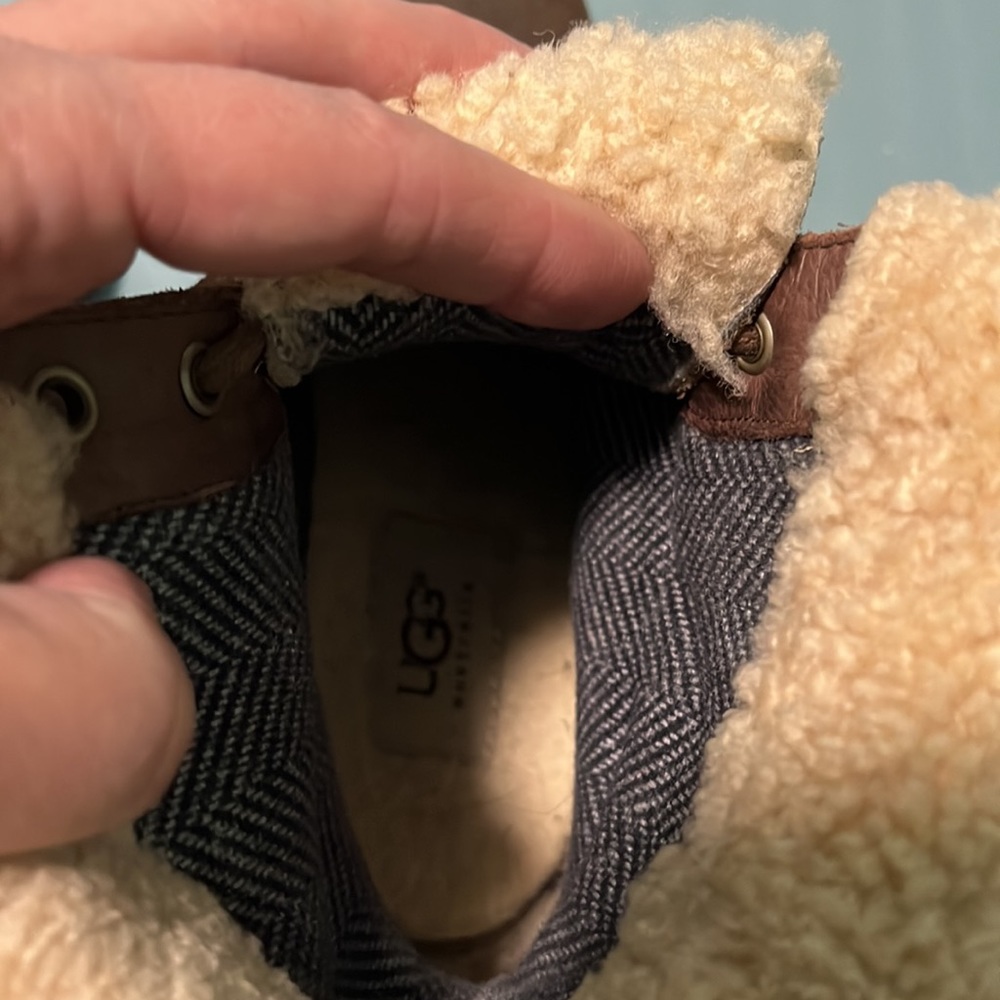 UGG winter waterproof boots, US size 7 - Picture 7 of 9